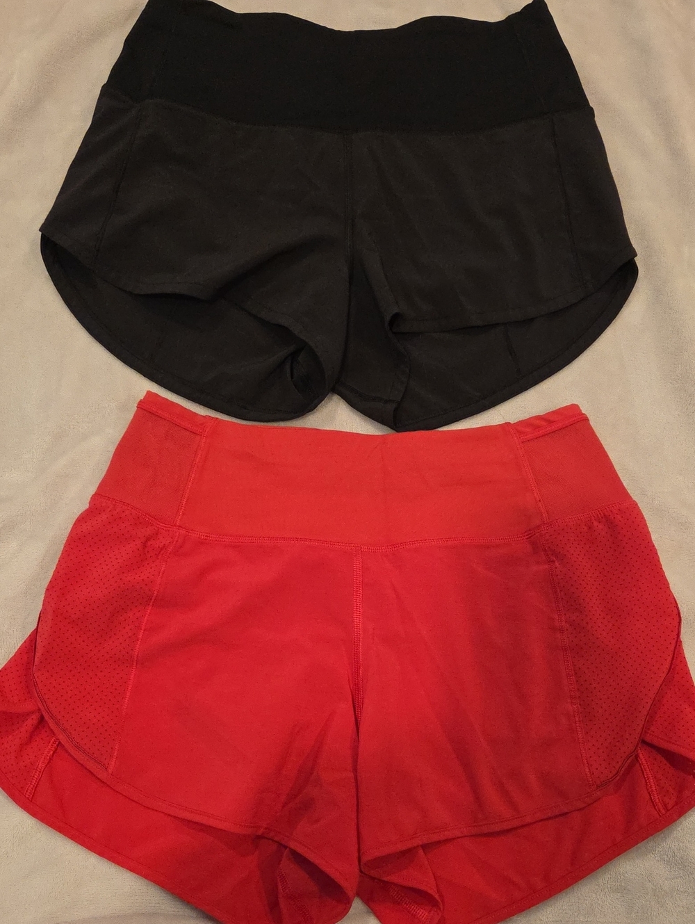 Lululemon Women’s Speed Up Shorts 2 pairs - Black & Hot Pink size 4